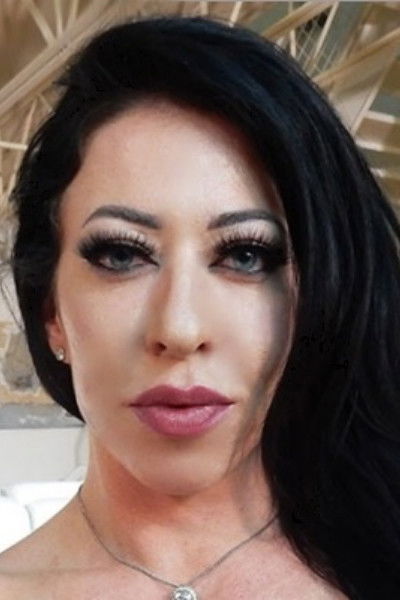 et billede af Carmin Blue