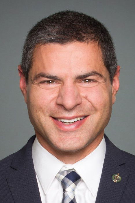 et billede af Alain Rayes