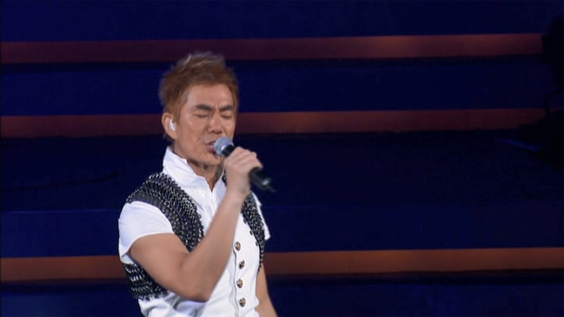 Imagem do Filme 任贤齐Love Beloved演唱会