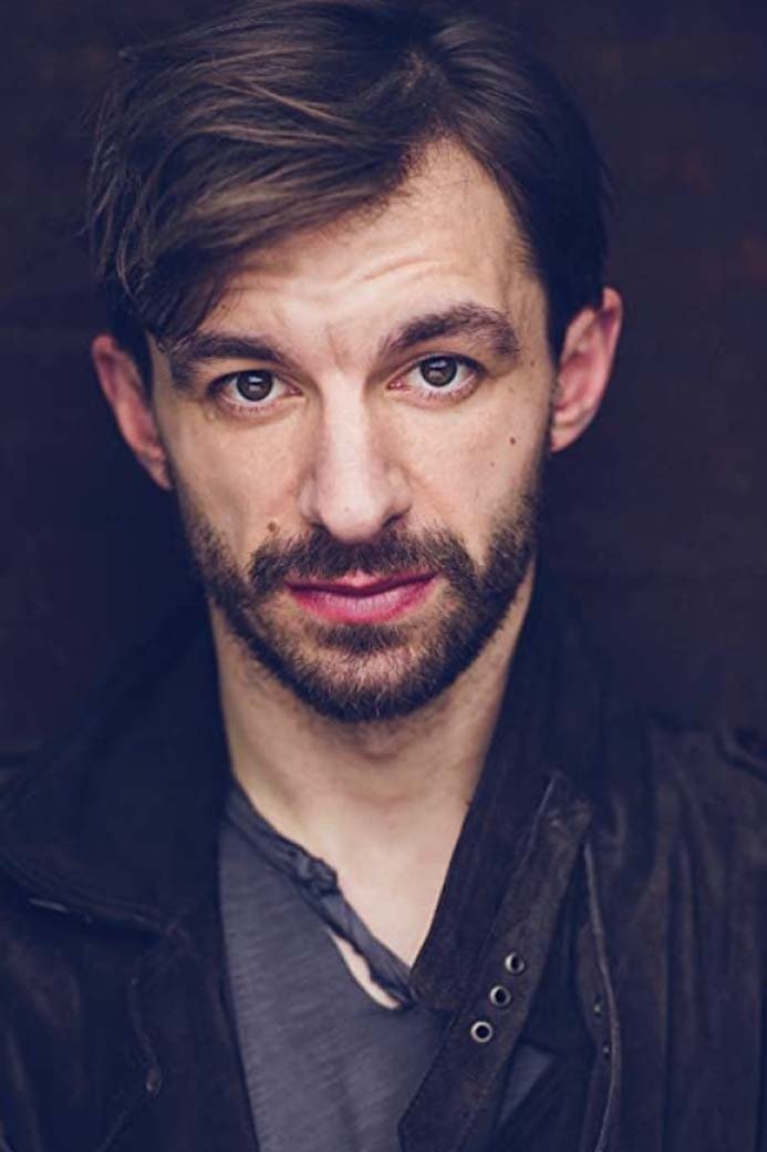 et billede af Scott Thomas