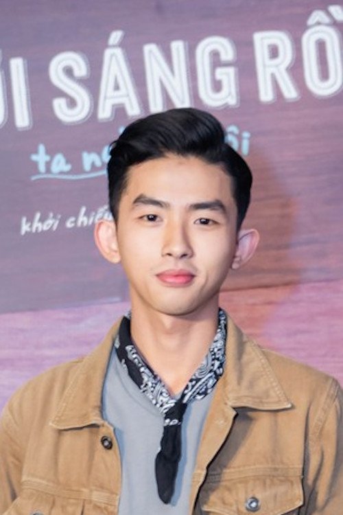 Hà Quốc Hoàng's picture in the cast