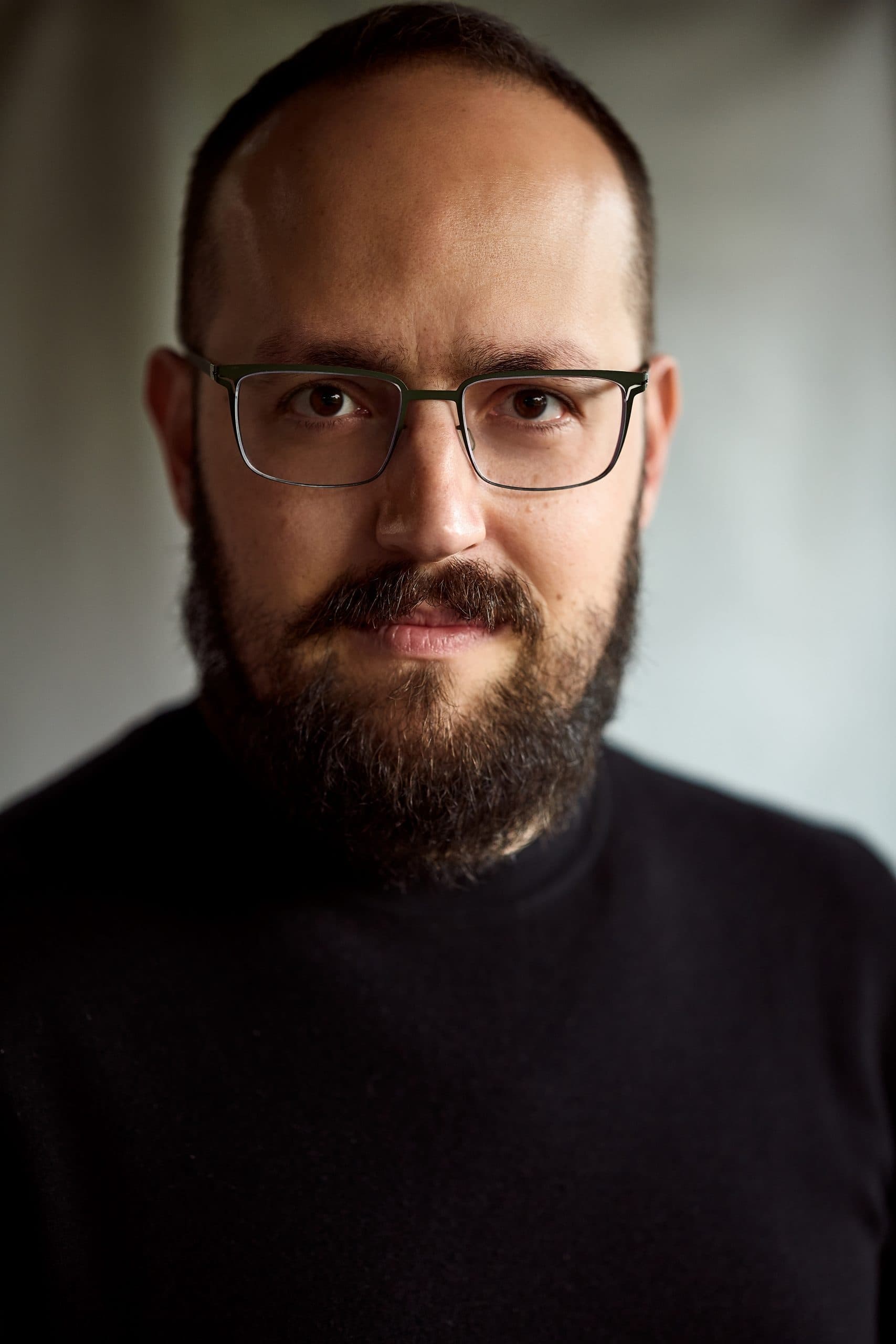 et billede af Joseph Trapanese