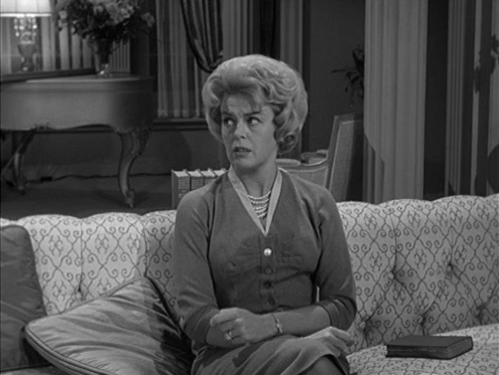 Alfred Hitchcock Presents S06E33 backdrop