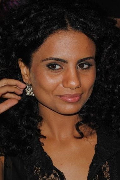 et billede af Laila Samy