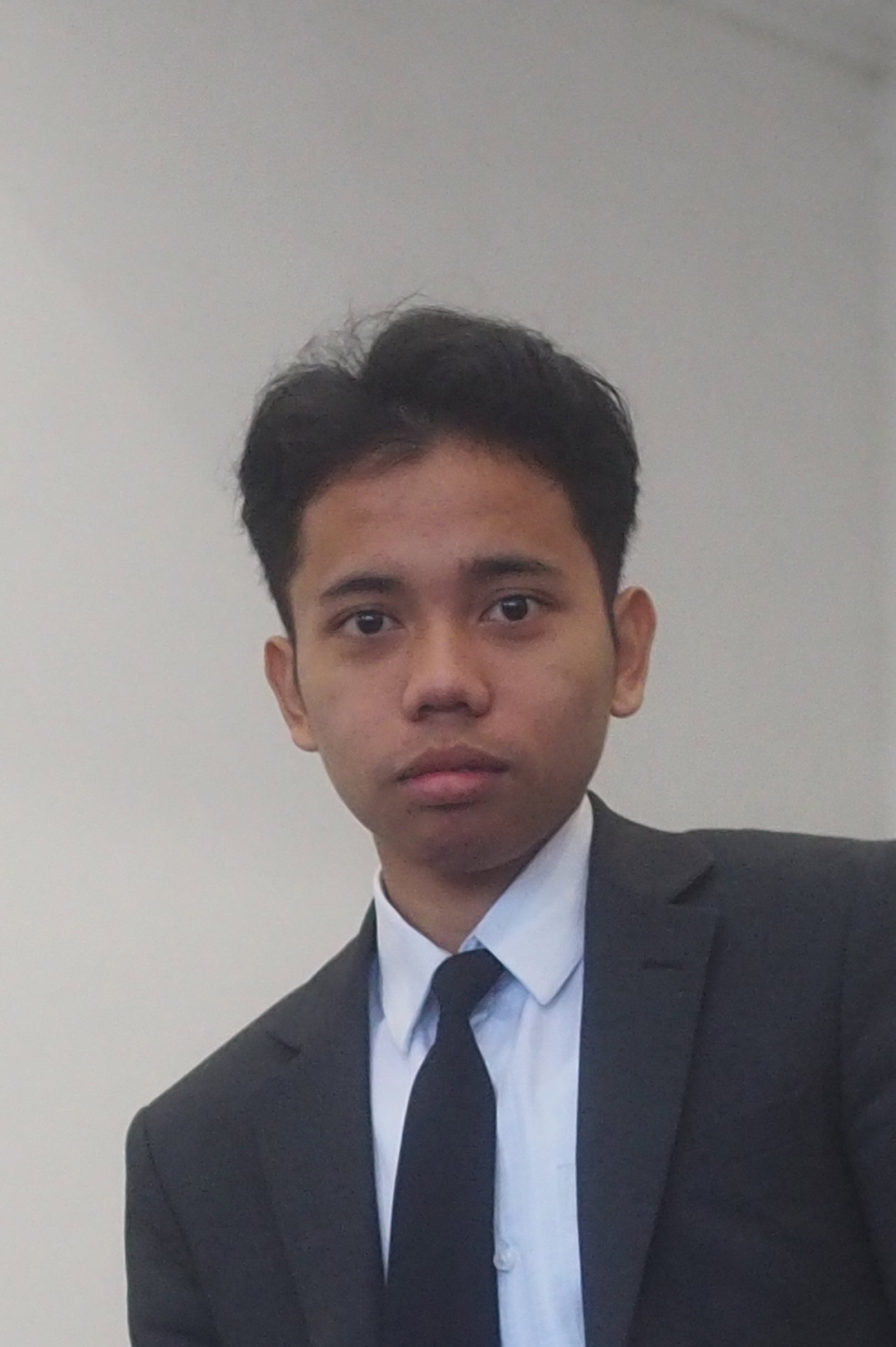 Profile Ichsan Khairul with character Santri