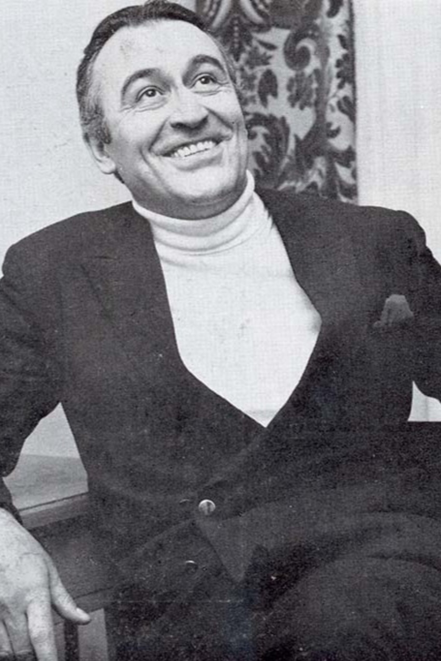 et billede af Paolo Montarsolo