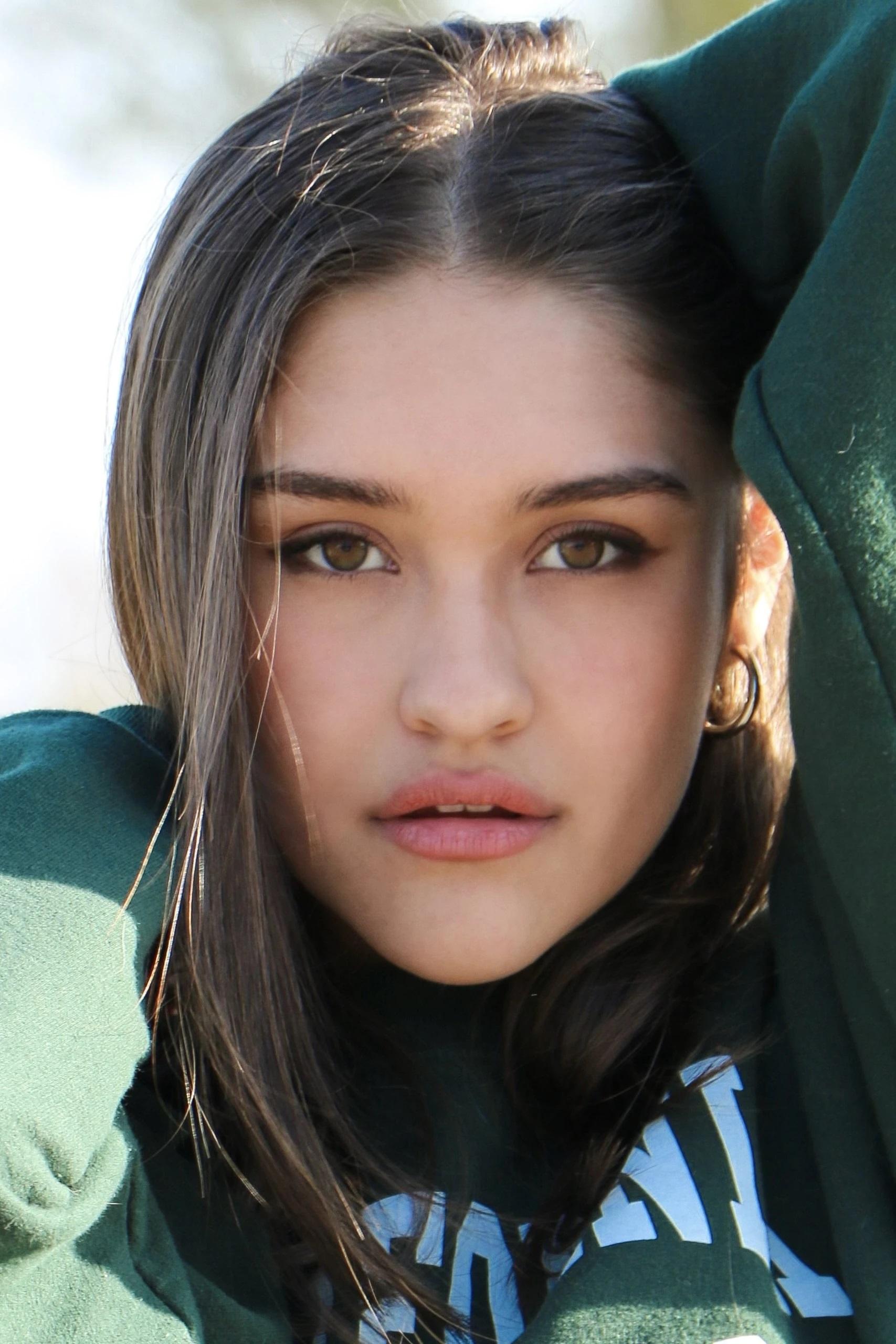 et billede af Marissa Reyes