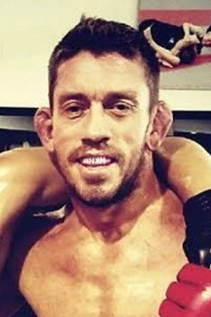 et billede af Chris Brennan