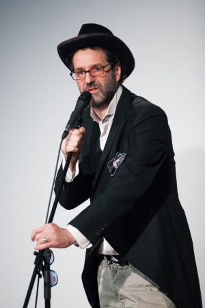 et billede af Martin John Cook