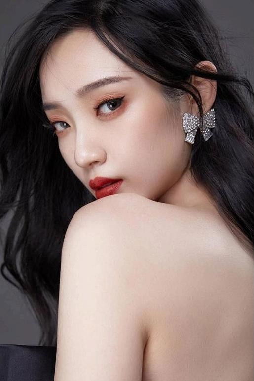 et billede af 叶语霏