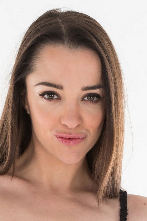 et billede af Nikki Next