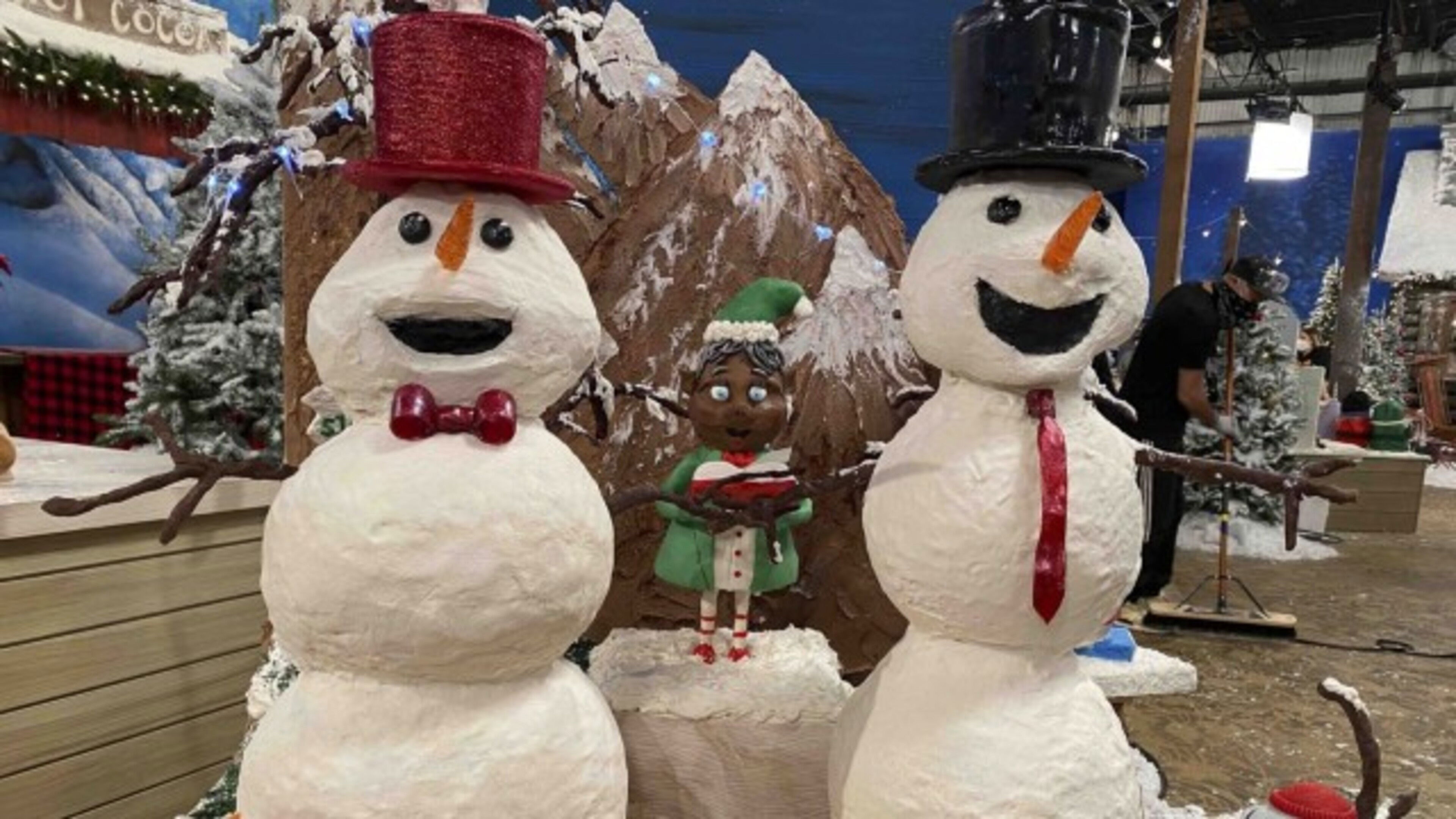 Holiday Wars S02E06 backdrop