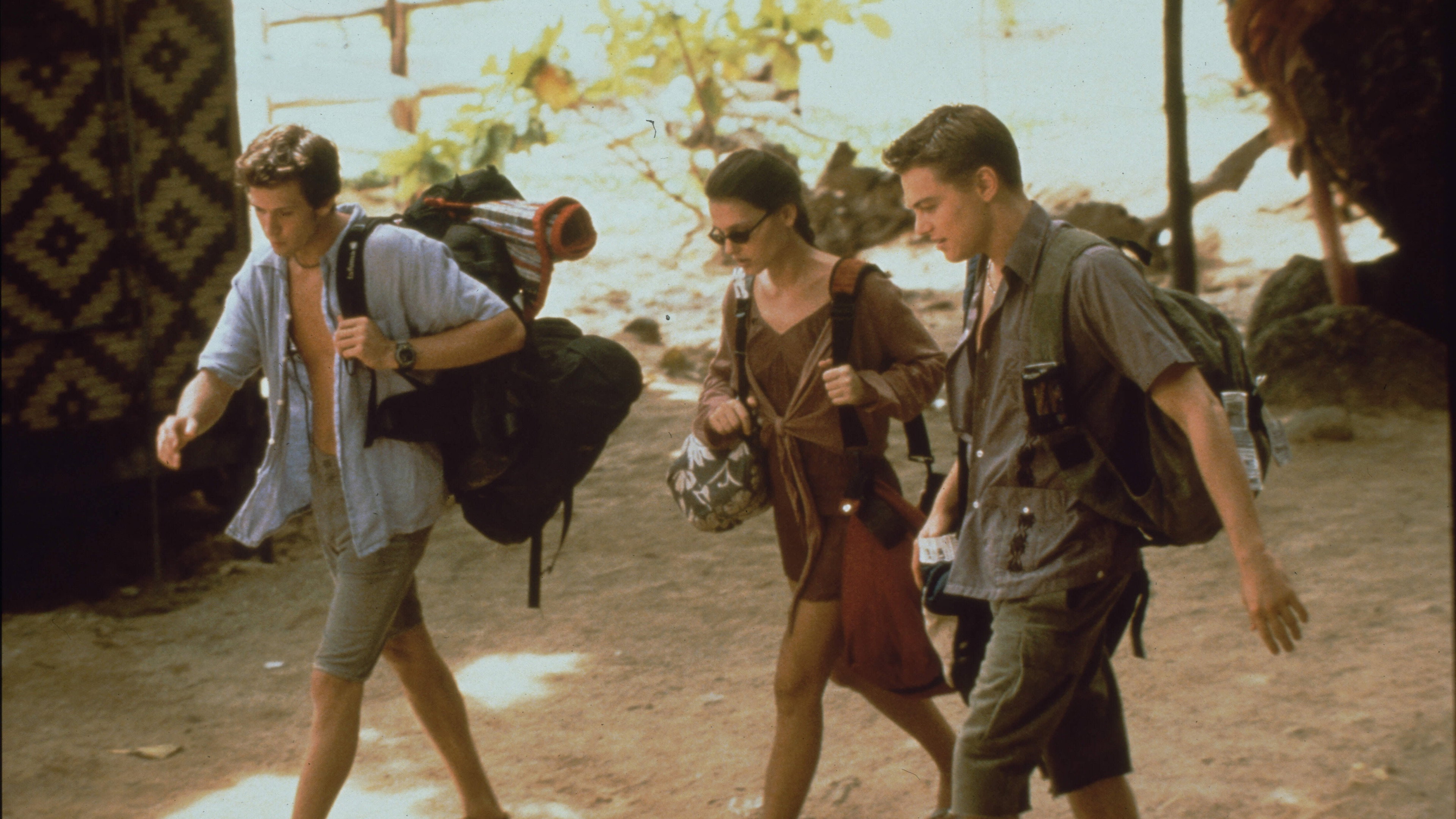 The Beach (2000) — still 4