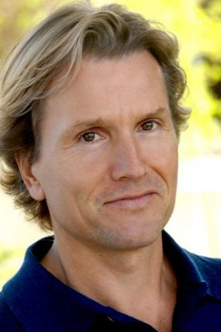 et billede af Peter Lavin