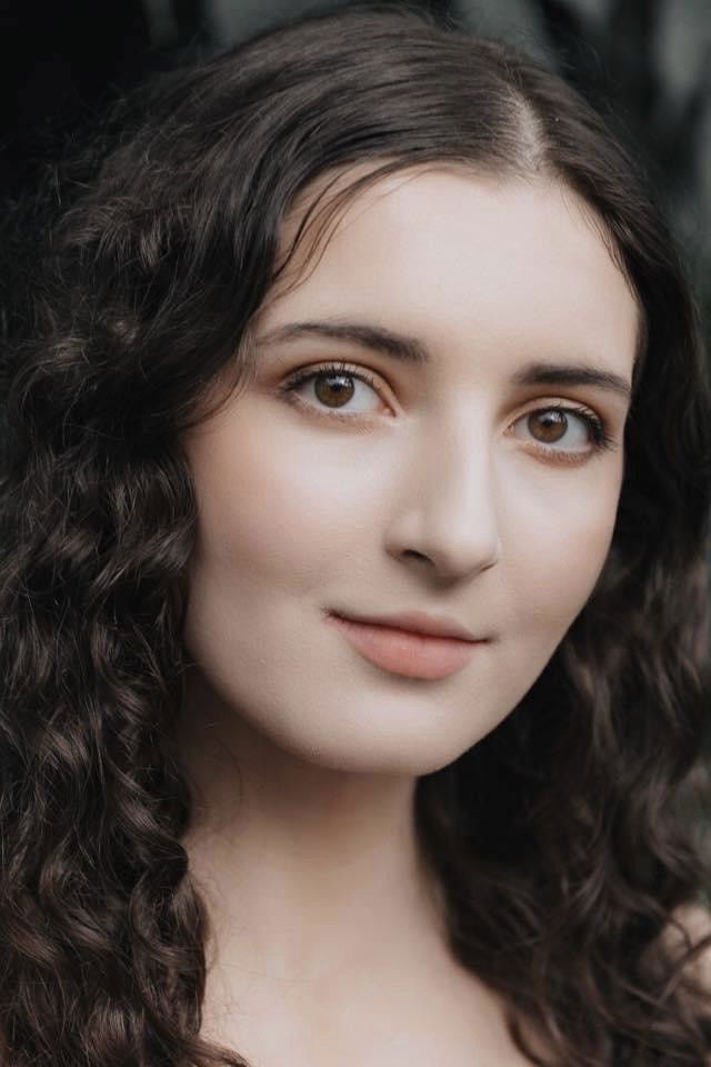 et billede af Naomi Delvin