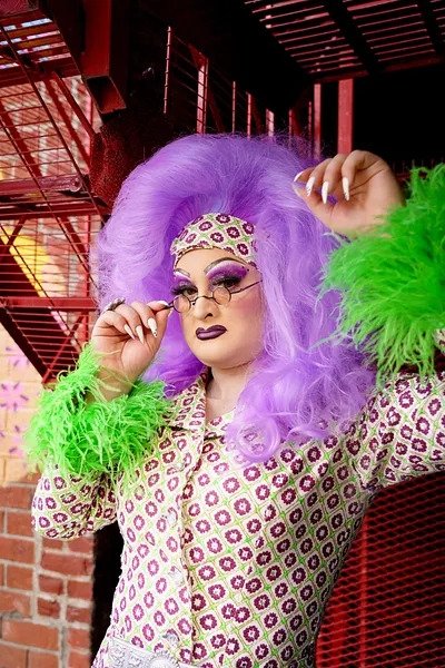 et billede af Mona De Grenoble