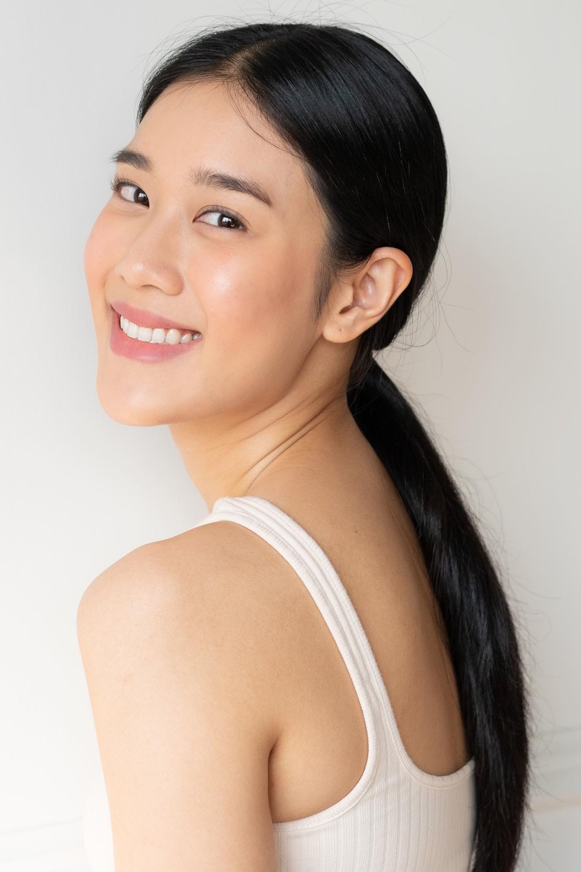 Kemisara Paladesh Profile Images — The Movie Database (TMDB)