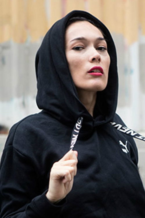 et billede af Elif Domanic