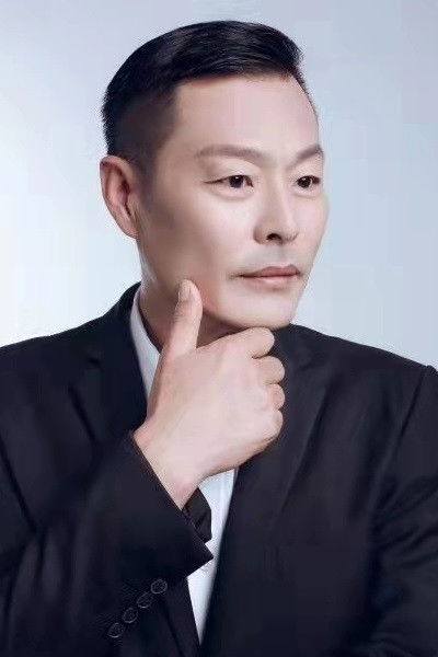 et billede af Wang Xinfang