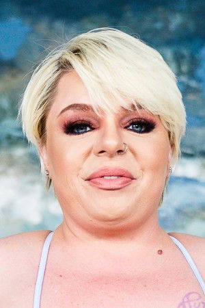 et billede af Phoebee Sunshine