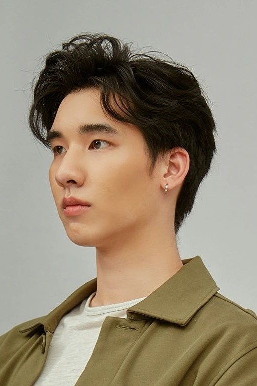 Mew Pittinun Jariyavilaskul's picture in the cast