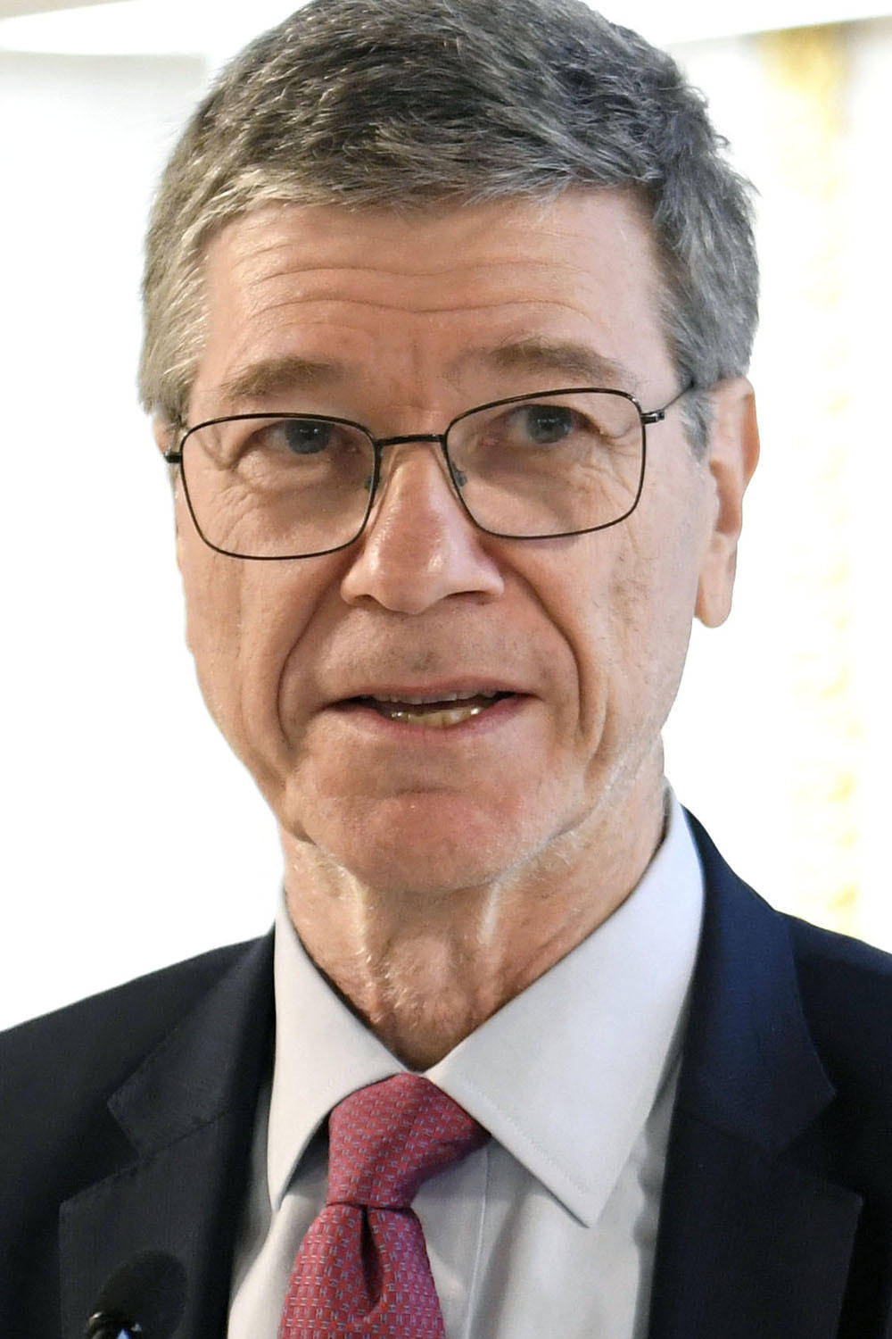 et billede af Jeffrey Sachs