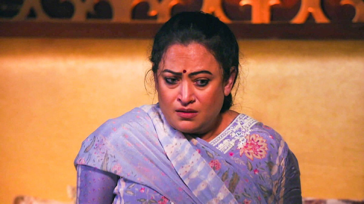 Anupamaa Season 1 :Episode 1912  Fear Strikes Rajini