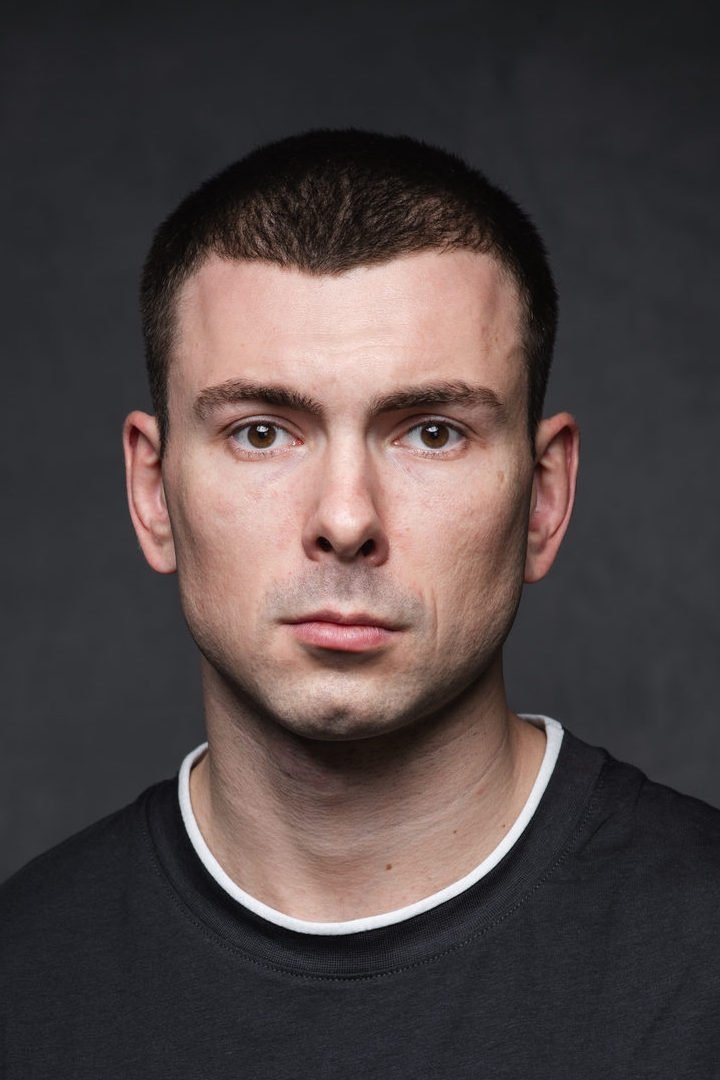 Maksim Shilov is Security guard #2