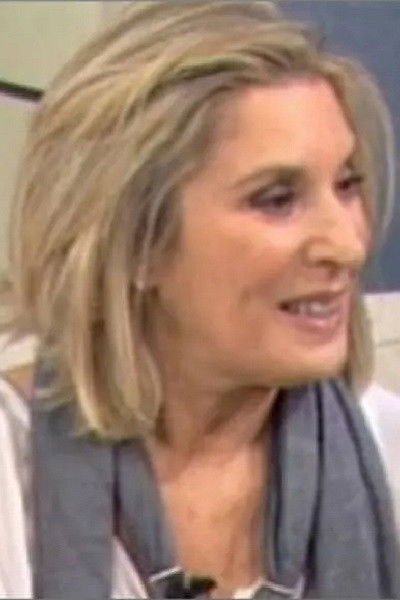 et billede af Mary Evangelou