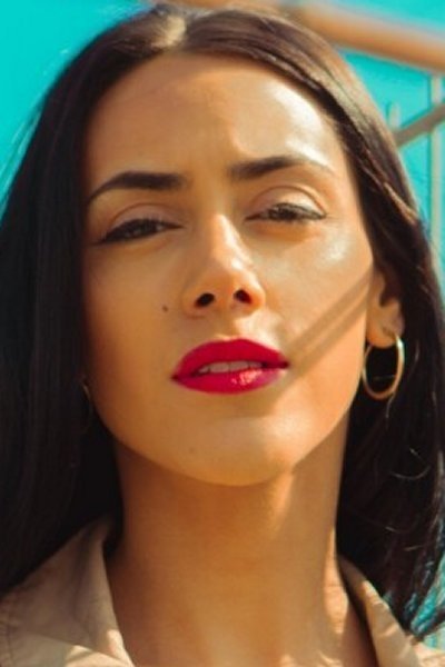 Sandra El-Hussein's picture in the cast