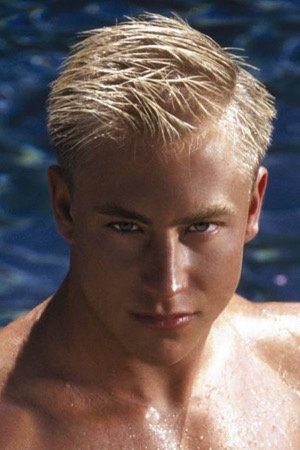 et billede af Derek Thomas