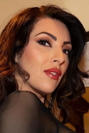 et billede af Alysa Nylon