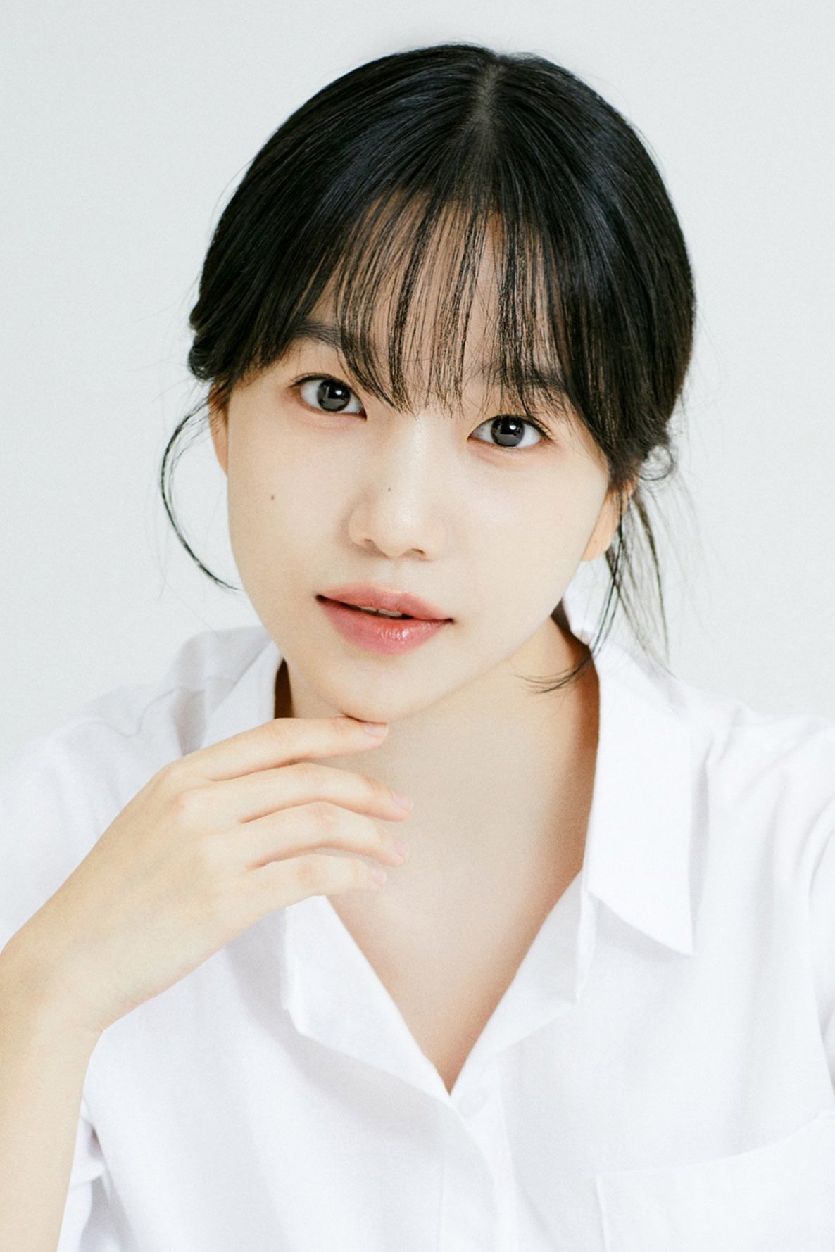 Jo Yu-ri photo