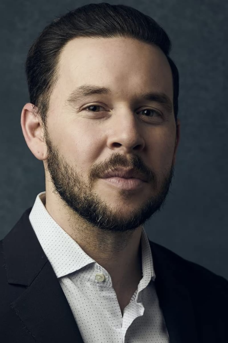 et billede af Jordan Yale Levine