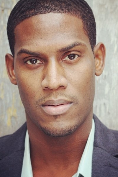 et billede af Sheldon Frett