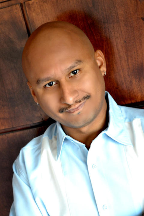 et billede af Raul Limon