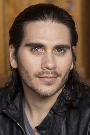 et billede af Gabriel Sater