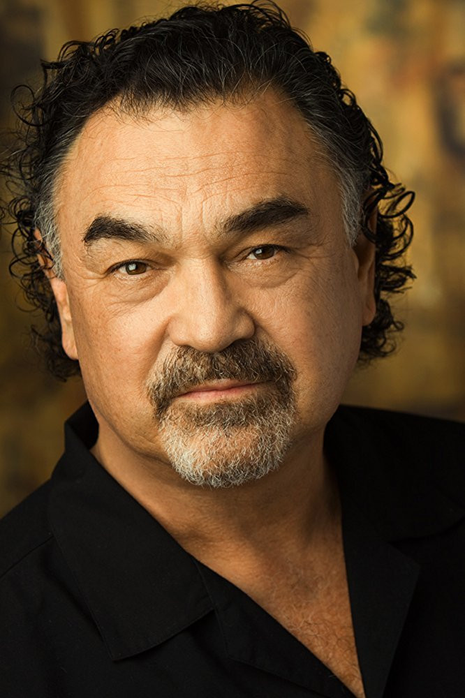 et billede af Frank Cavestani