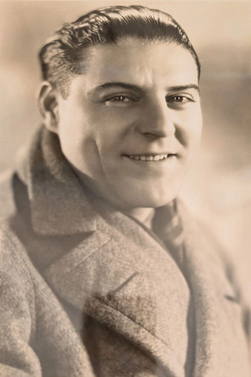 et billede af Cyril Gardner