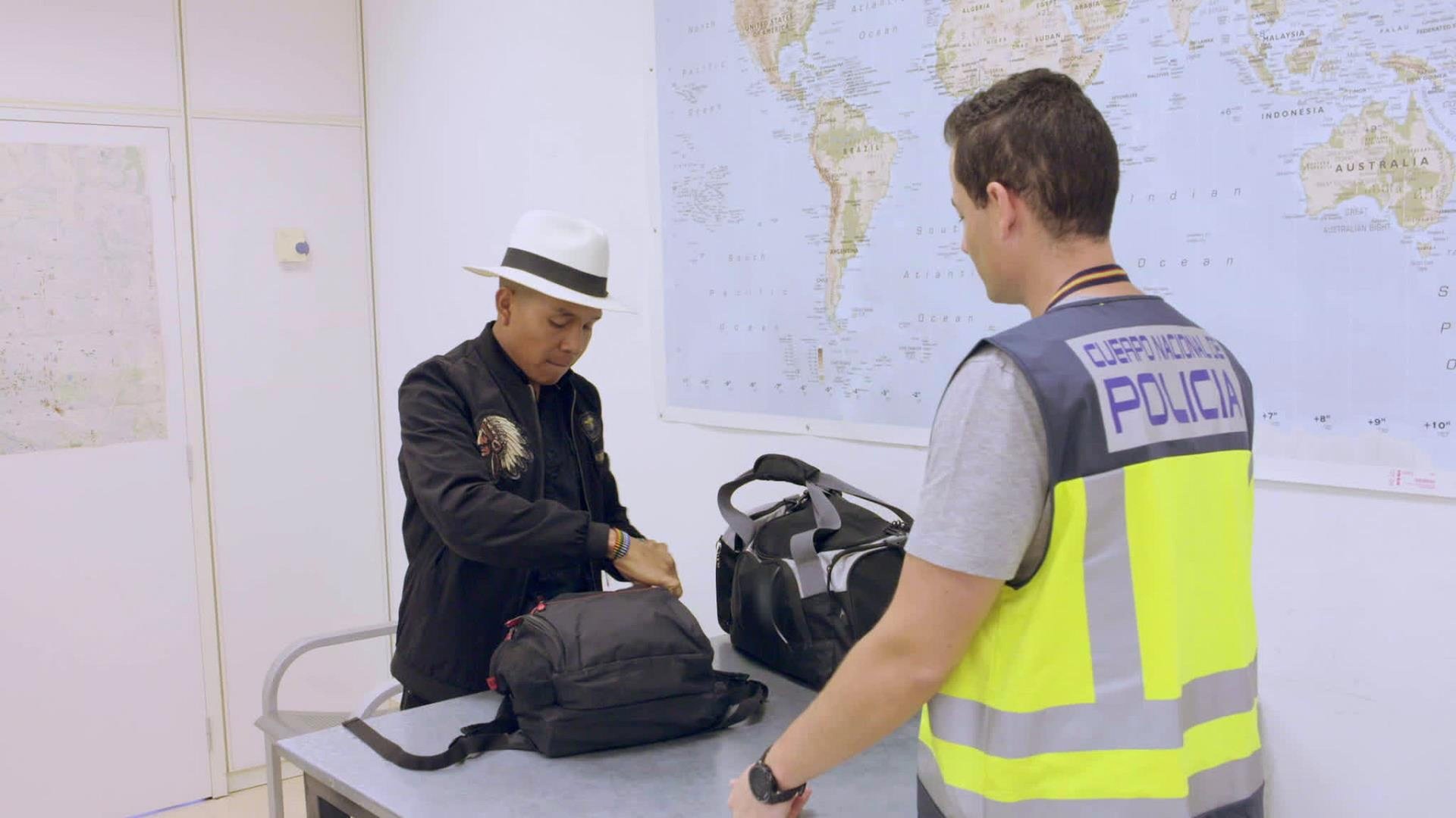 To Catch a Smuggler