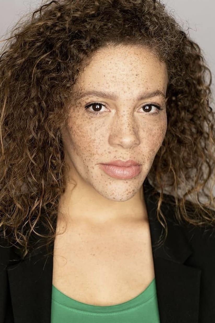 et billede af Yasmine Abriel