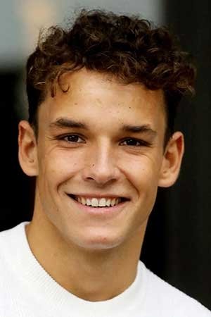 et billede af Théo Curin