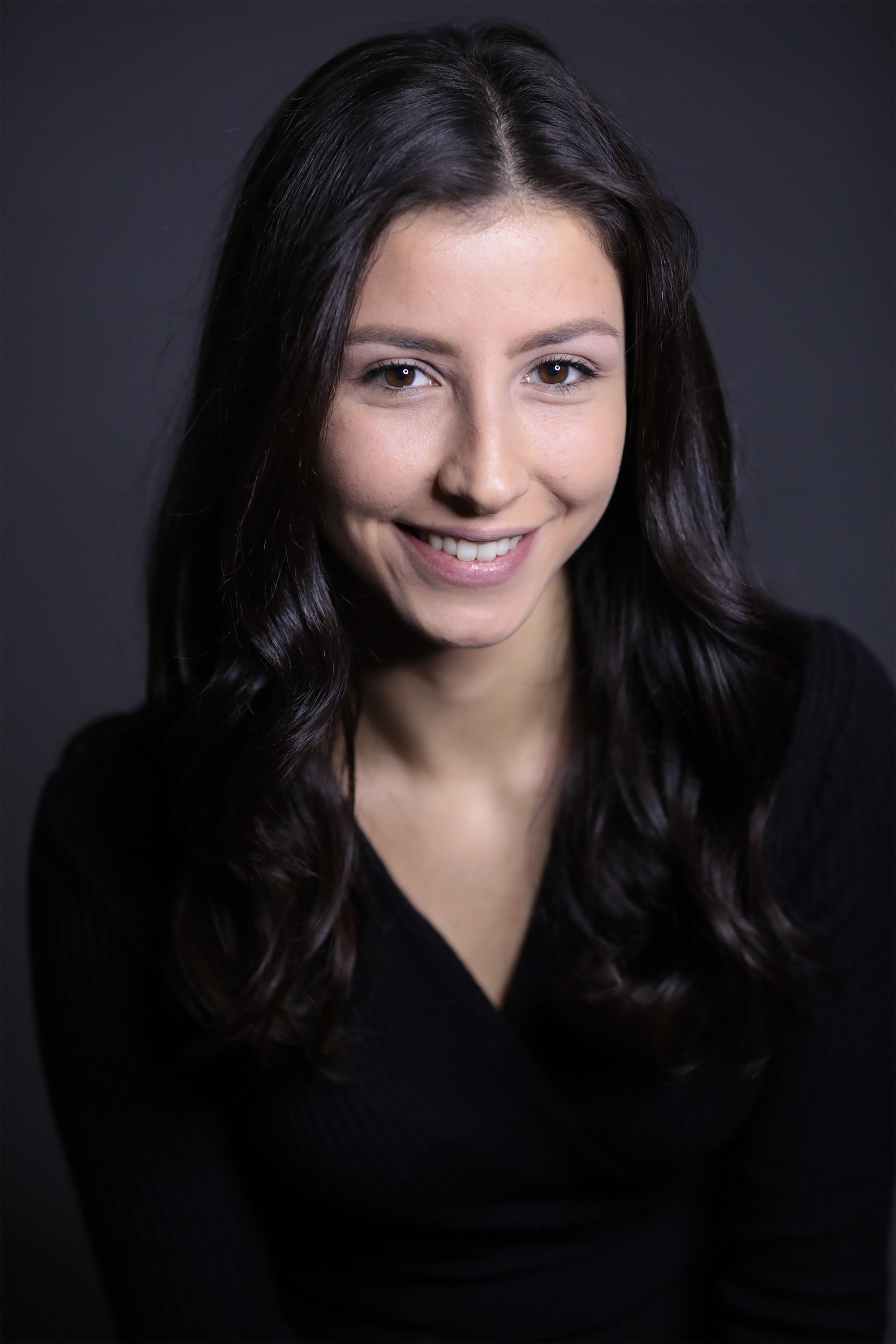 et billede af İzel Demirhan