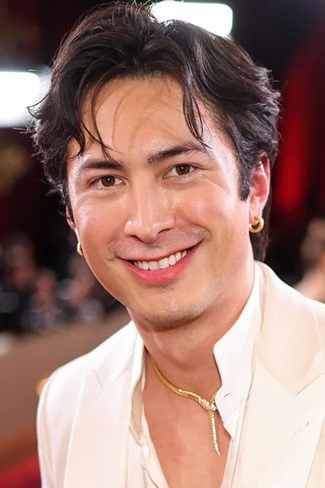 et billede af Hudson Williams