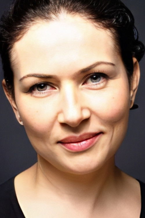 et billede af Begüm Tosun