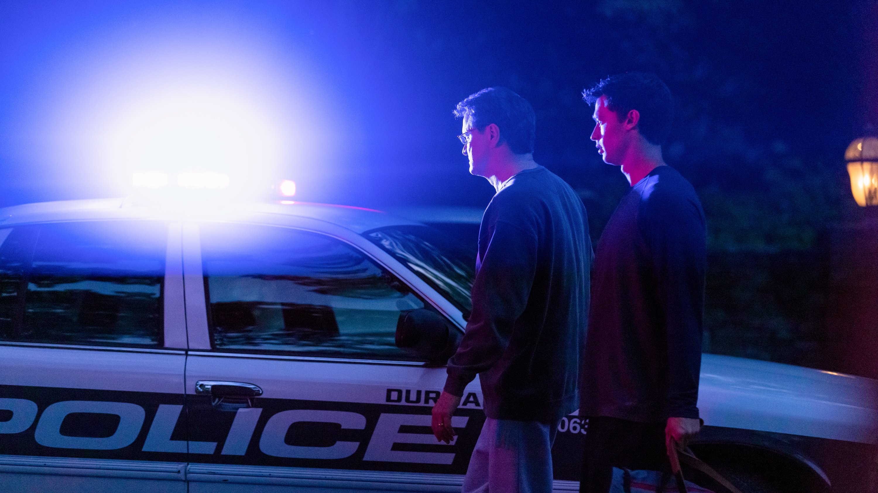 Thumbnail for 911 Season 1 Episode 1