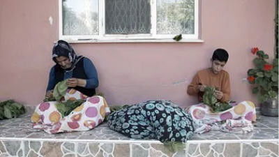 Thumbnail for Episode 3 Season 1 Episode 3