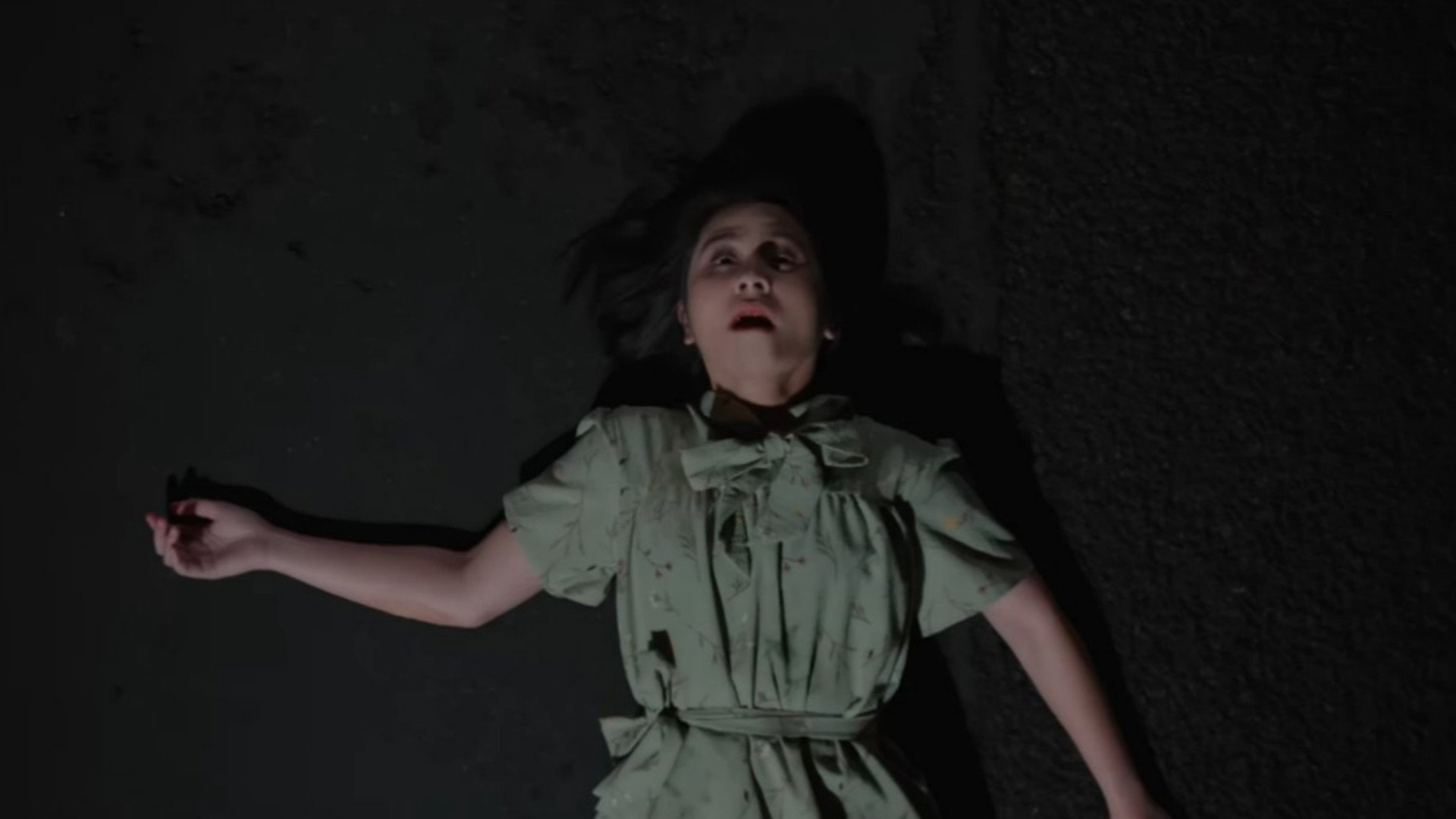 Danur: The Last Chapter backdrop