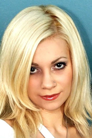 et billede af Gina Blue