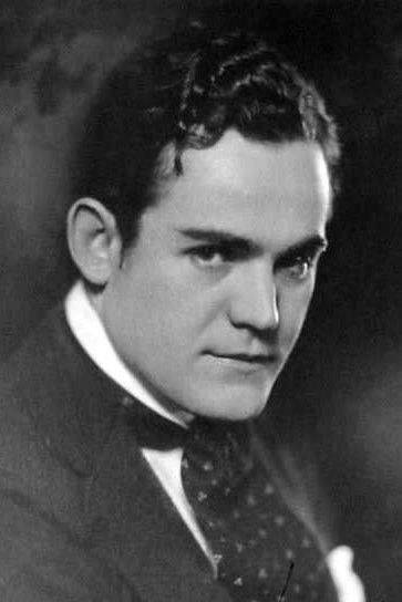 et billede af Jay Belasco